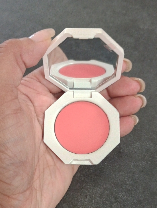 Fenty Beauty Cheeks Out Freestyle Cream Blush — Pedal Poppin - Picture 4 of 5